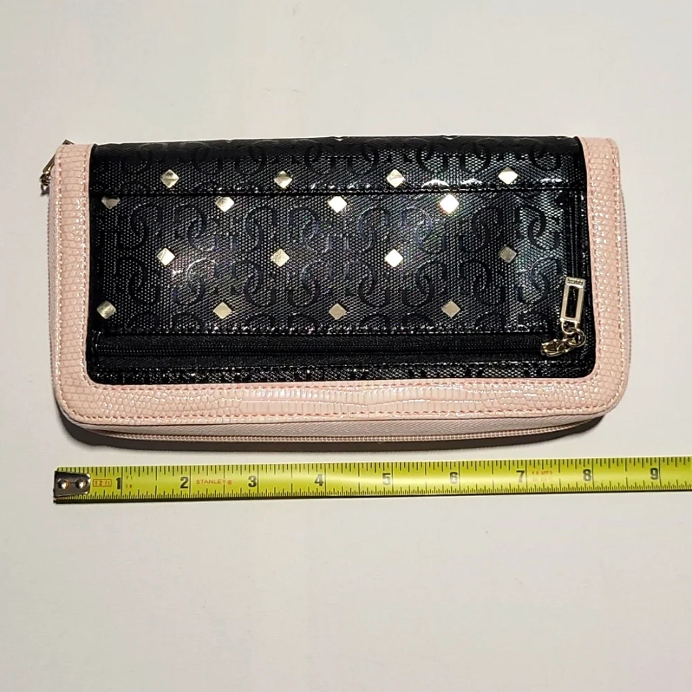 GUESS wallet in pink & black NWOT